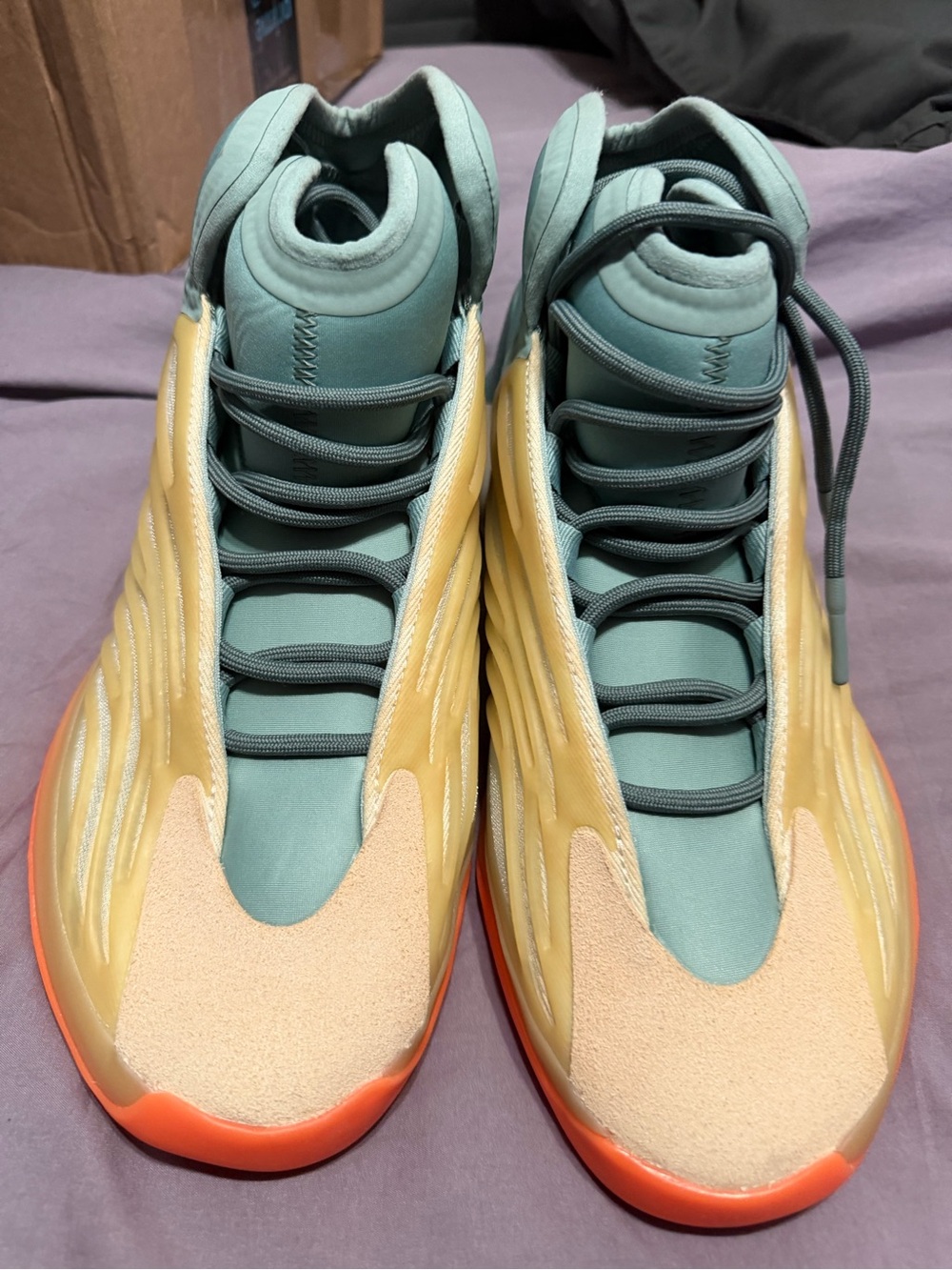 Adidas Yeezy QNTM sneakers in size 13.5
